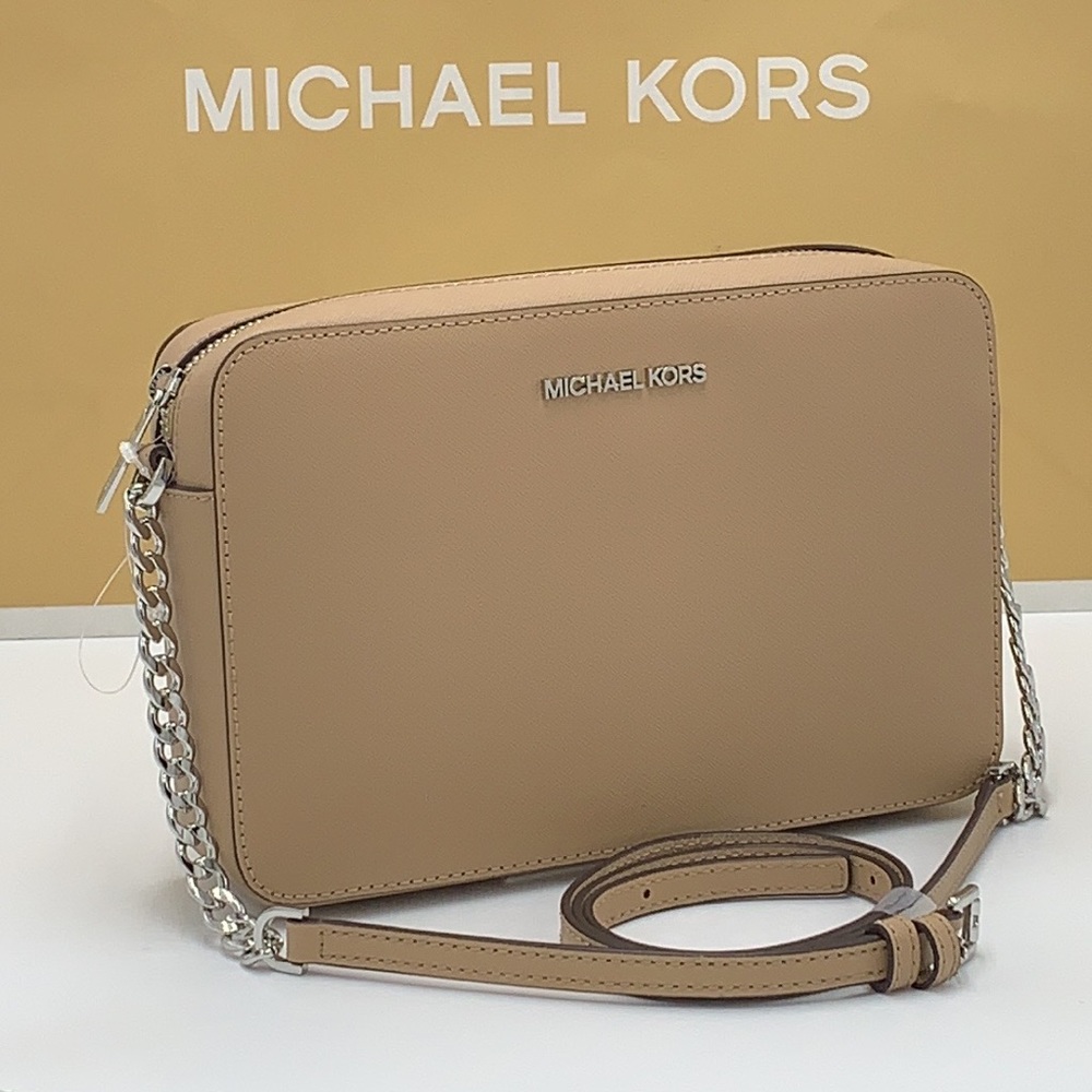 MICHAEL KORS CAMEL COLOR 
Jet Set Large Saffiano Leather Crossbody Bag - Picture 7 of 15